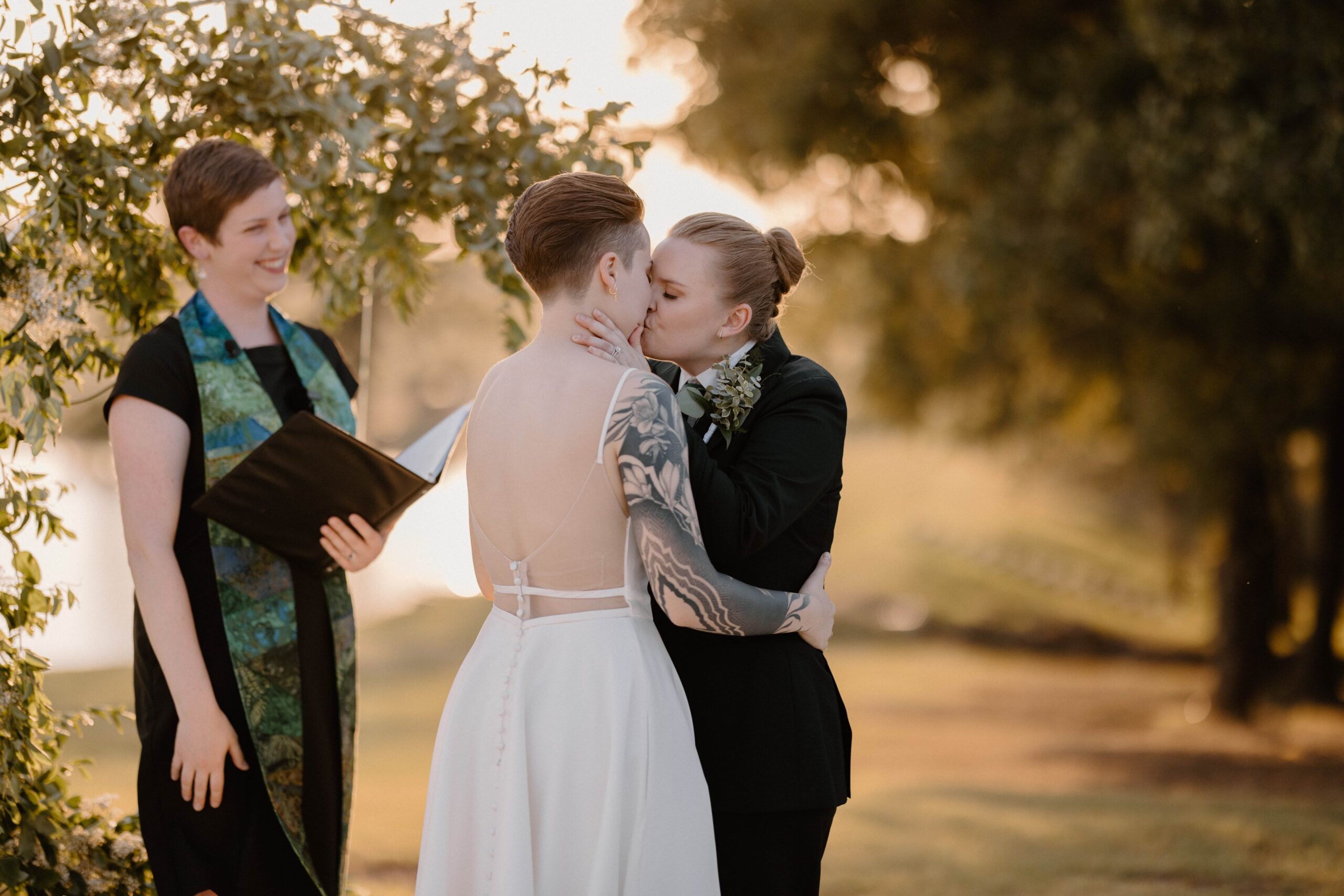 Brides-Ceremony-Kiss-min-scaled