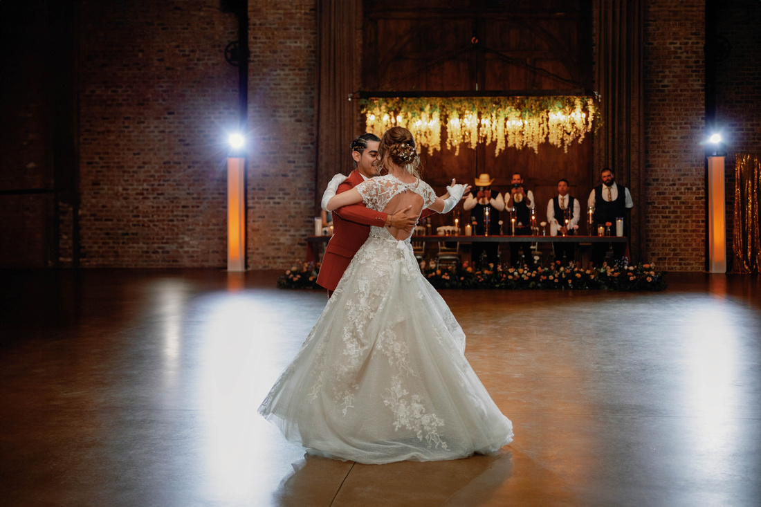 gallery ana 18D_14C_8319219_63663778_5