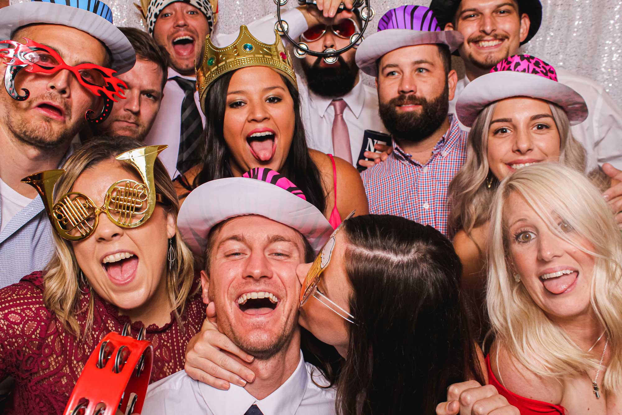 toast-entertainment-photo-booth-group