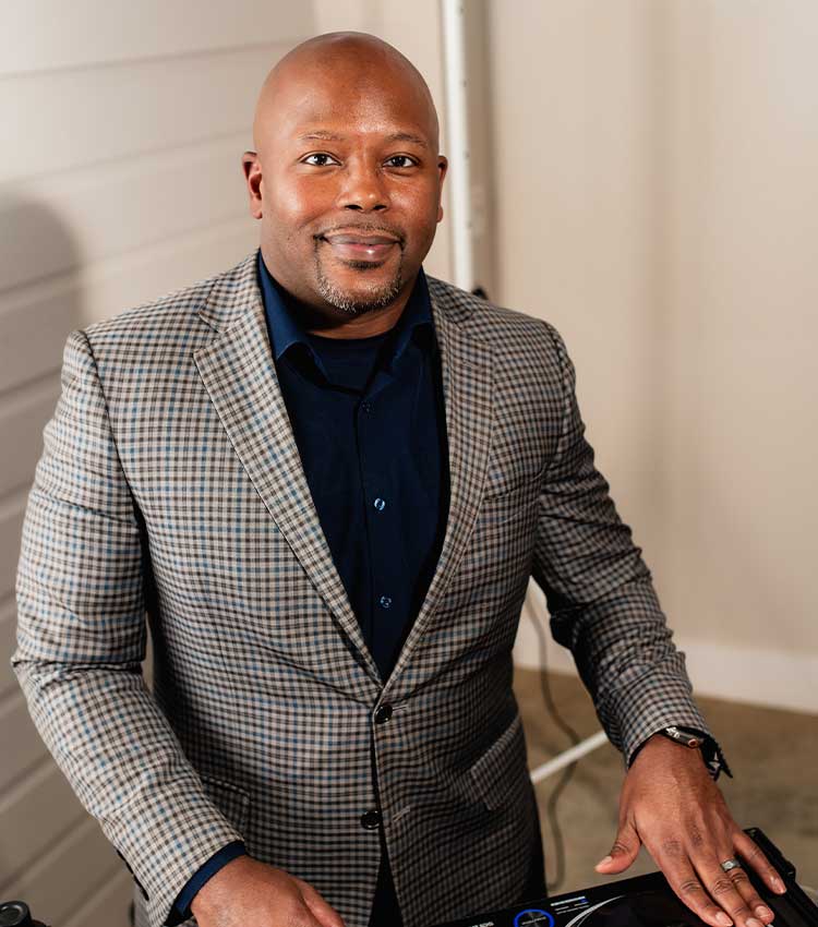 dj-san-antonio-anthony-b